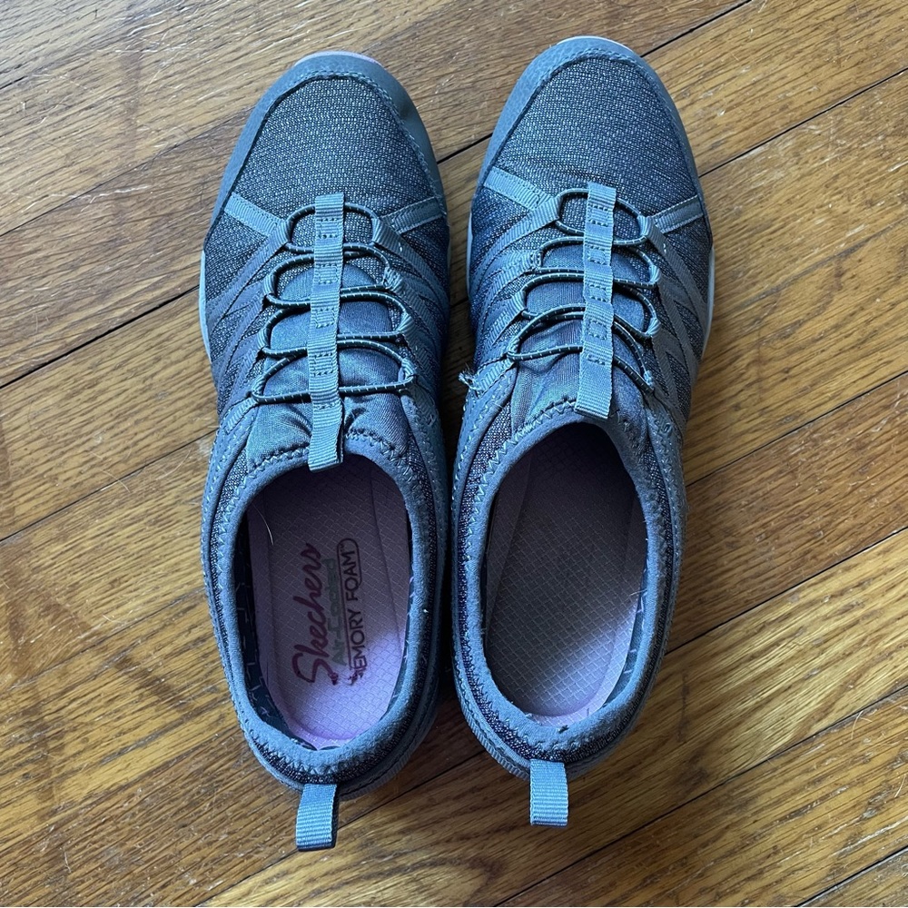 Sketchers Slip On Sneakers